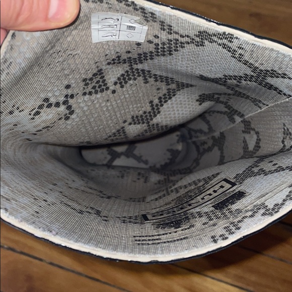 Snake skin hunter boots (faux) - Picture 2 of 5